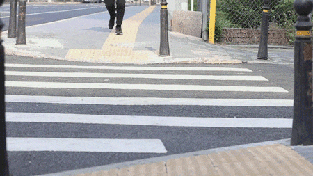 百元入千元级「踩屎感」跑鞋！回弹、减震给双脚按上弹簧跑10公里都不累(图11)