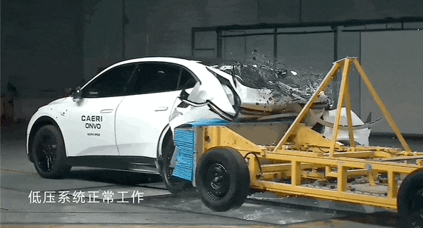 2199万！蔚来新品牌追着ModelY打：全域900V更大更好开更便宜(图5)