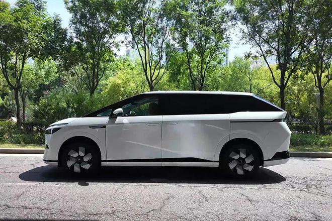 小鹏X9：续航里程标称实在智能驾驶第一梯队(图5)