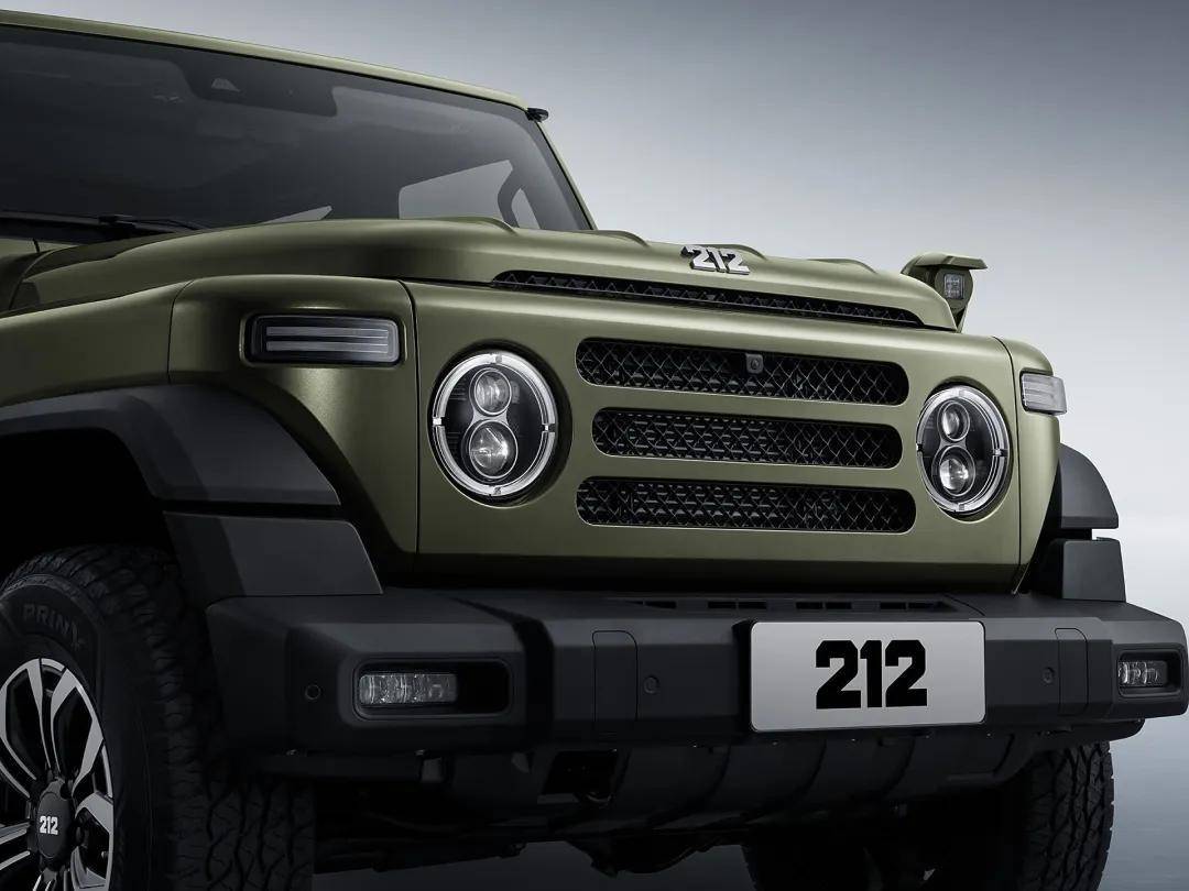 59年换代一次！BJ212即将加长上市卖999万的概率多高？(图4)