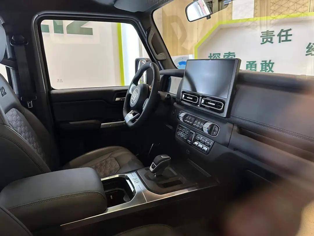 59年换代一次！BJ212即将加长上市卖999万的概率多高？(图3)