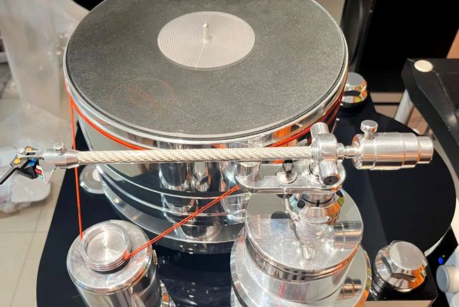 【推荐】德国实丽AcousticSolid次旗舰型号Solid733参考级精密黑胶唱盘套装(图15)