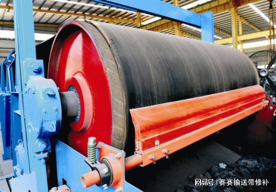 输送带一级清扫器是什么输送带头部清扫器的作用及介绍(图3)