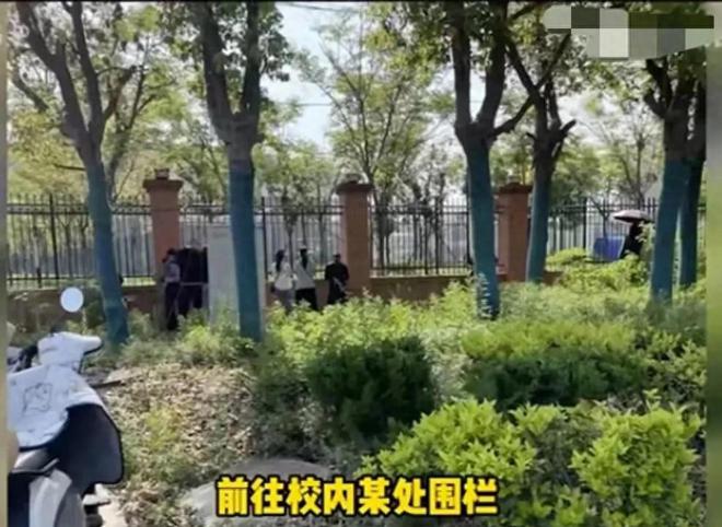 烧饼惹祸后续：高中生暴揍校长后自主退学副校长表情耐人寻味(图1)
