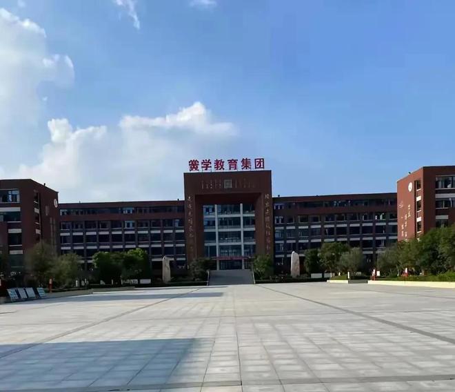 烧饼惹祸后续：高中生暴揍校长后自主退学副校长表情耐人寻味(图12)