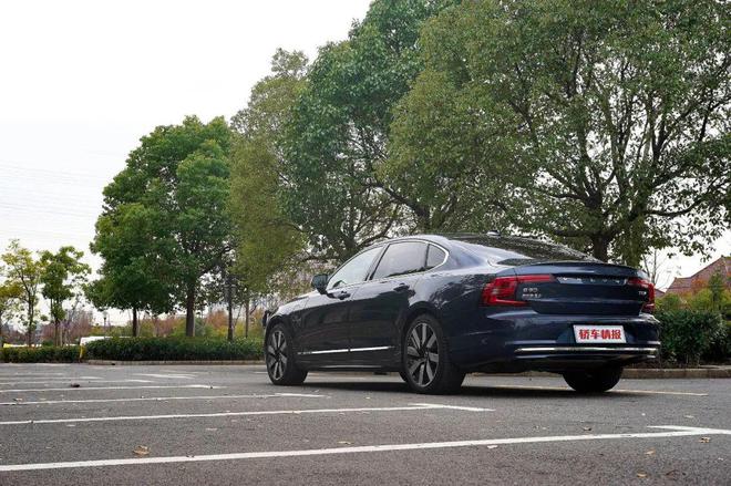 【路试】动力优先2025款沃尔沃S90T8(图8)