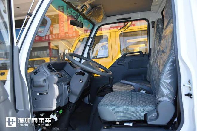 探秘庆铃五十铃新100P：轻卡界的“常青树”如何在新时代再绽光芒(图5)