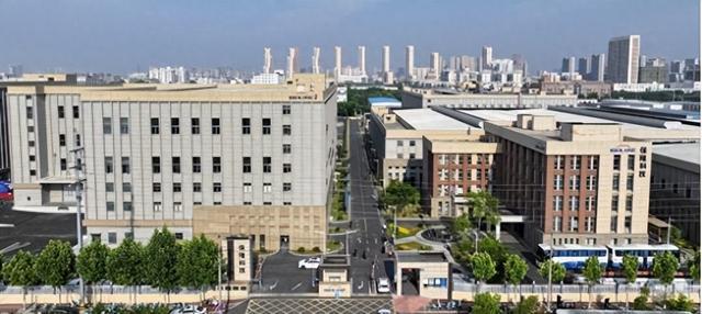 支撑新业务版块快速上量松江这家汽车零部件头部企业新厂房启用(图1)
