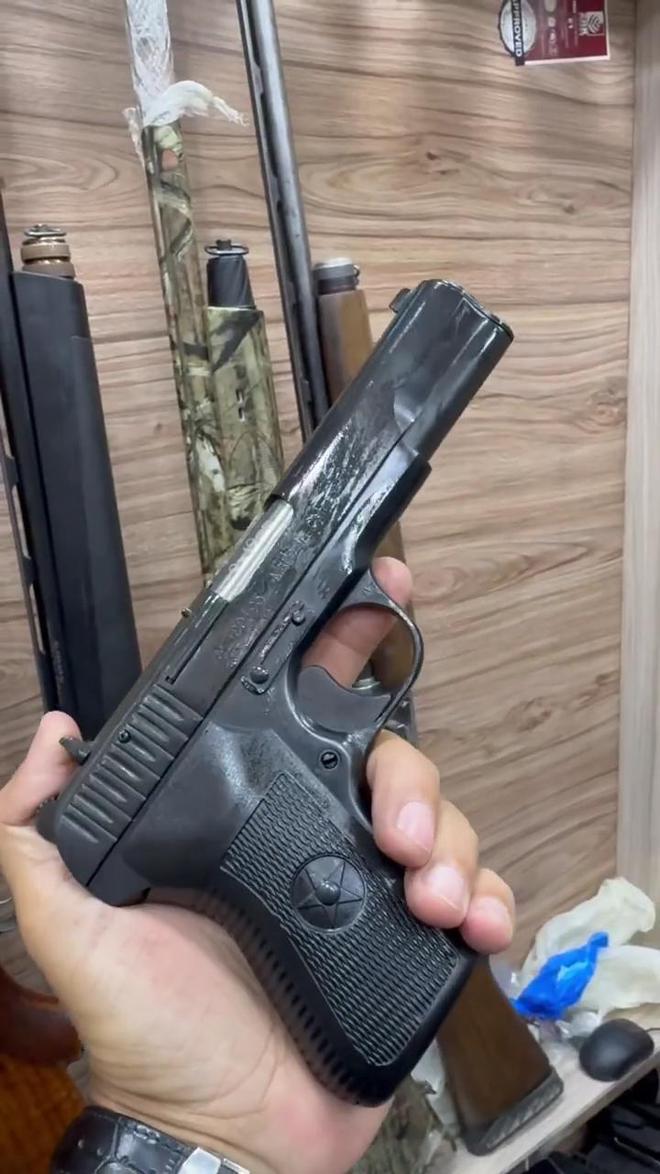 北方工业出品NP17基于苏制TT33设计做工和表面处理略显粗糙(图6)
