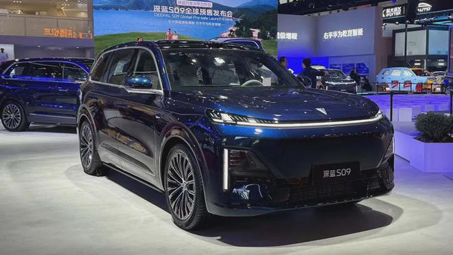 凯迪拉克3新车领衔上海车展亮相众SUV混动增程占比过半(图25)
