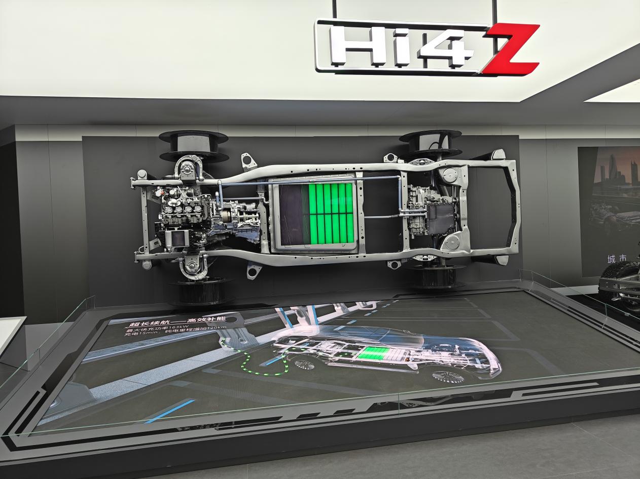 曾被视为“工具”设计奇丑这类车在上海车展“翻盘”了(图9)