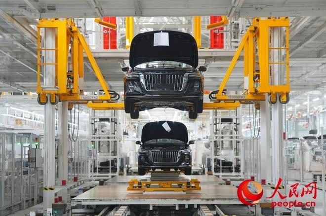 白山松水好“风光”(图2)