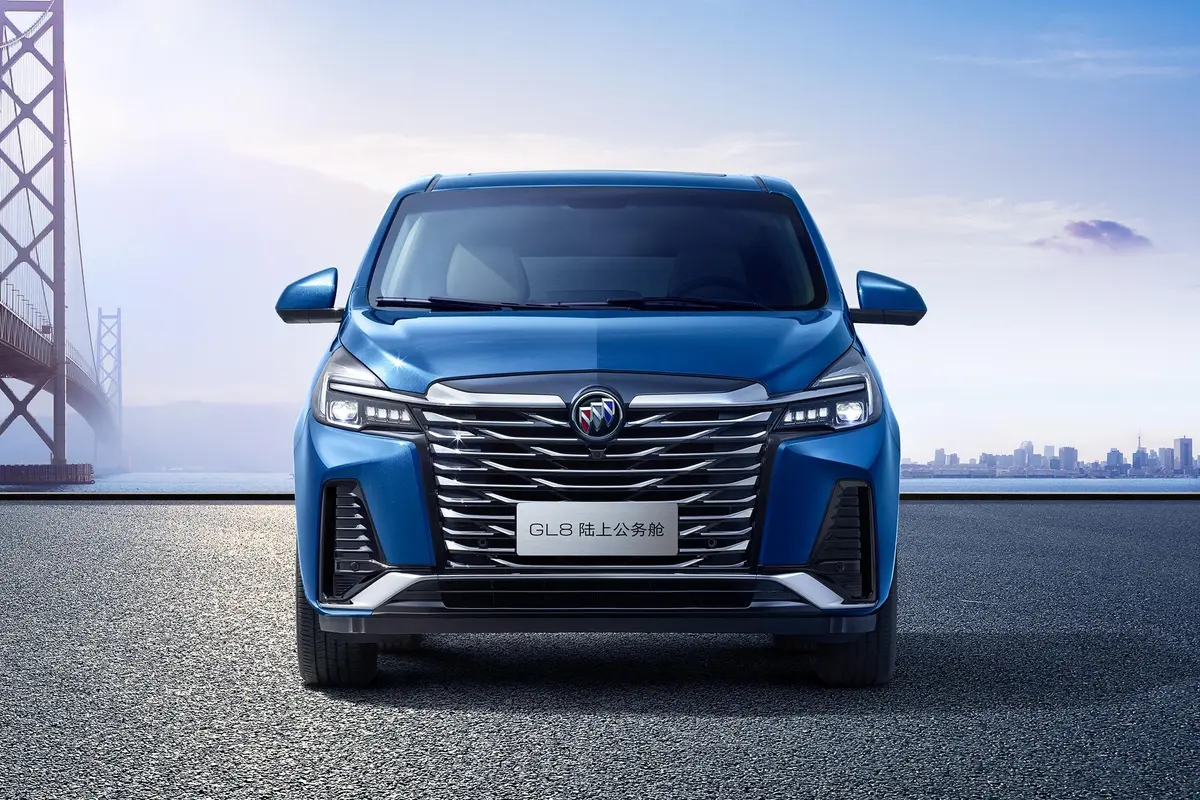 陆付军跟北汽制造都不想只做“工具车”212和锐胜能行?(图3)