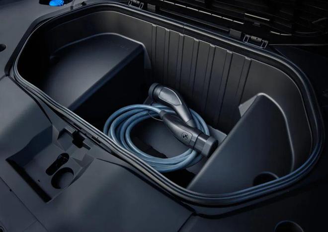 超详细的宝马新世代iX3产品介绍:好饭怕不怕晚?(图6)