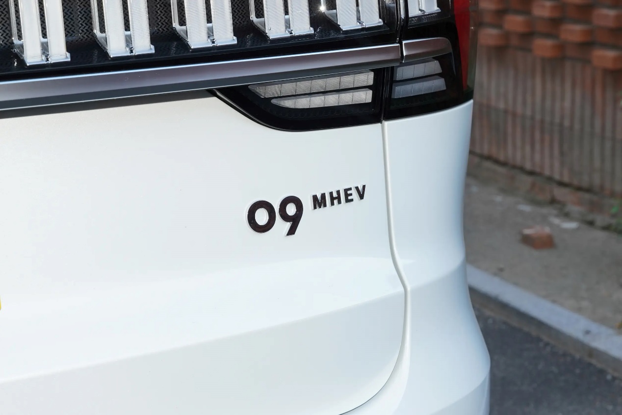 顾家又能越野的大五座SUV20万级领克09四驱运动版都能满足？(图14)