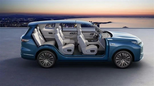 吉利丢王炸1738万的银河M9开始无差别攻击(图8)