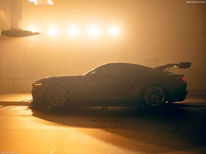 福特MustangGTD：要不是为了合法上路我还能更快(图3)