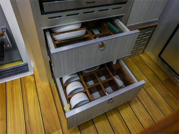 25款奔驰乌尼莫克U4023四驱顶级越野房车现车销售(图9)