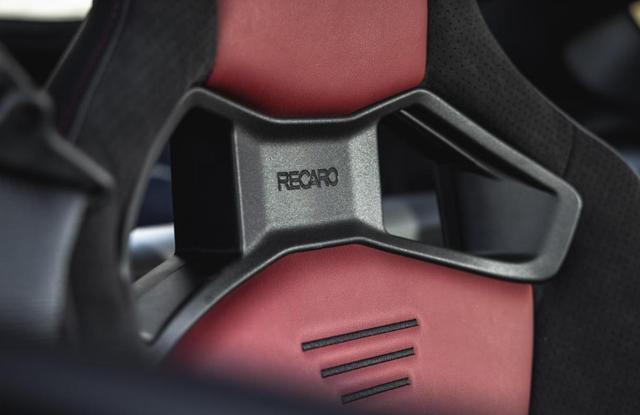 日产ZNismo引入国内海外评价一般?2009年的老平台(图5)