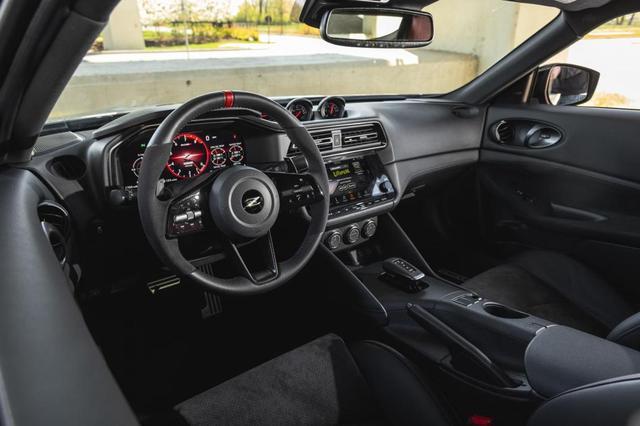 日产ZNismo引入国内海外评价一般?2009年的老平台(图6)