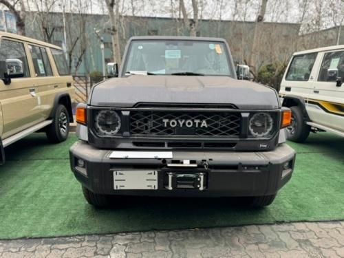 丰田酷路泽LC7128T柴油非凡动力配置豪华金融方案灵活(图1)