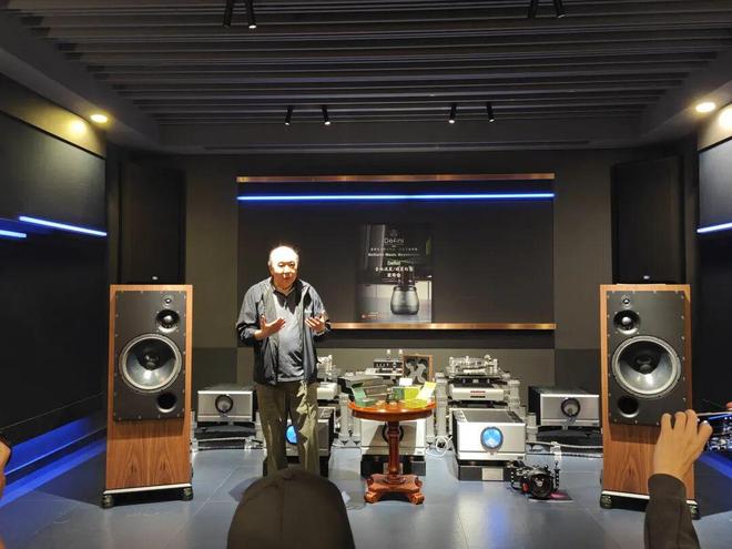 专利的机械解耦技术——力高音响举行Defini减震避震钉垫产品发布会(图1)