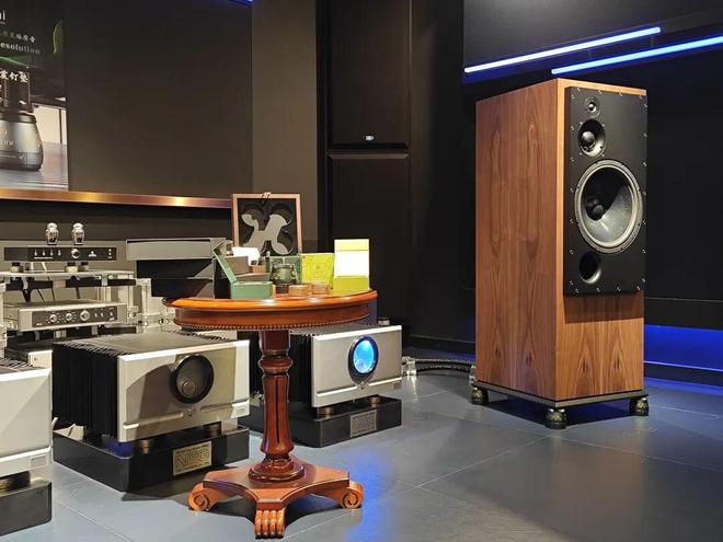 专利的机械解耦技术——力高音响举行Defini减震避震钉垫产品发布会(图4)