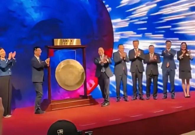 最近被羡慕坏了的科技圈霸总到底是有本事还是会“抱大腿”(图1)