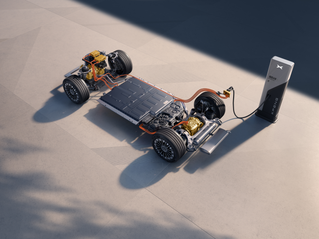 小鹏X9超级增程上市1602km超长续航重新定义家庭出行(图4)