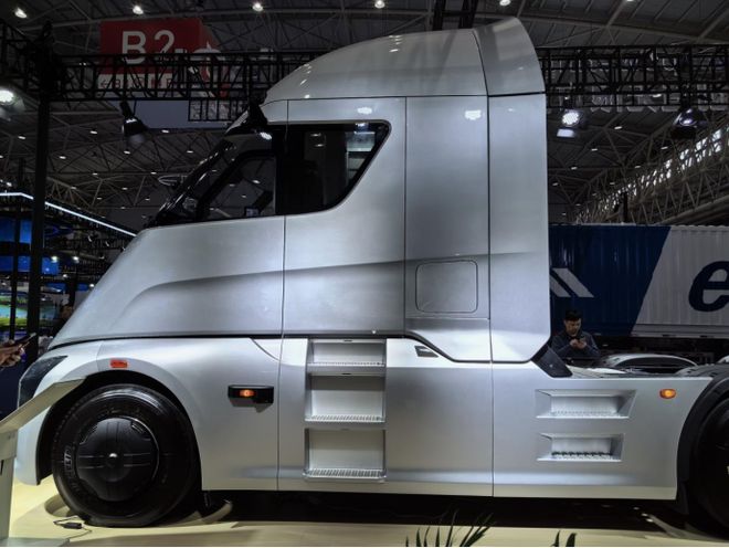 满载百公里氢耗71kg 来自“未来”的海珀特H49牵引车(图3)