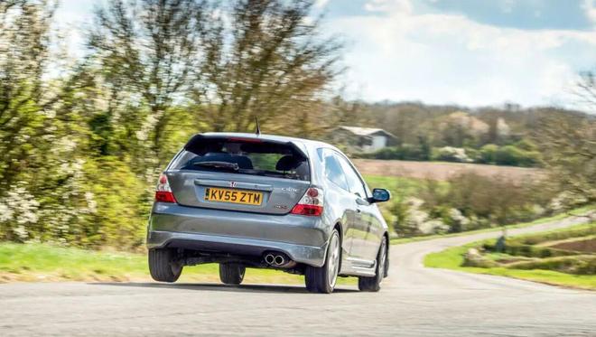 本田思域EP3TypeR被人遗忘在角落的性能家轿(图2)