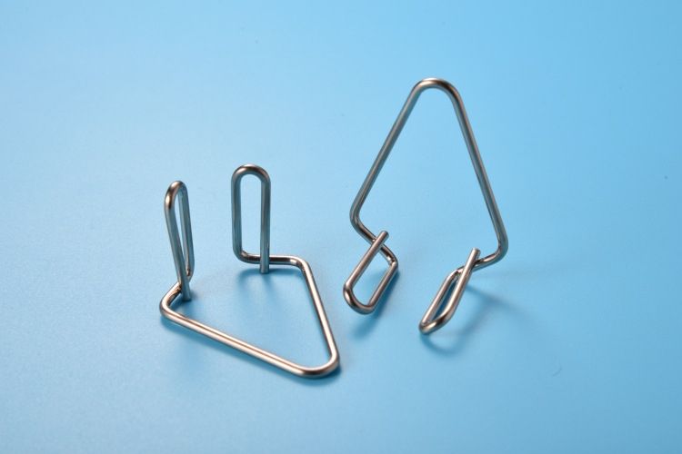 弹簧厂家详细介绍异形弹簧的生产加工方式(图1)