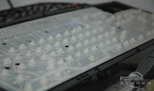 机械键盘和薄膜式键盘的区别(图2)